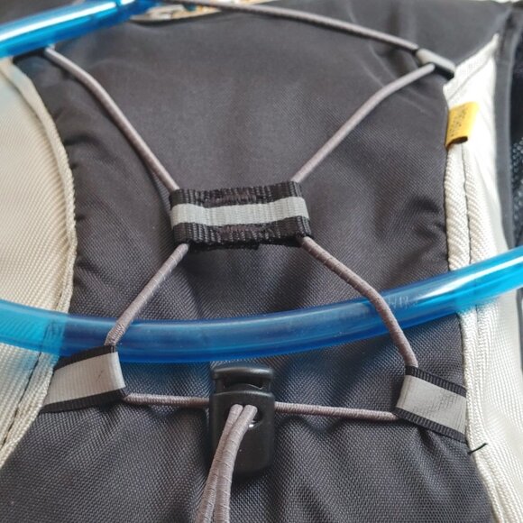 32oz.CAMELBAK Hydration Backpack Portable Hydration HYDROBAK - Picture 6 of 12